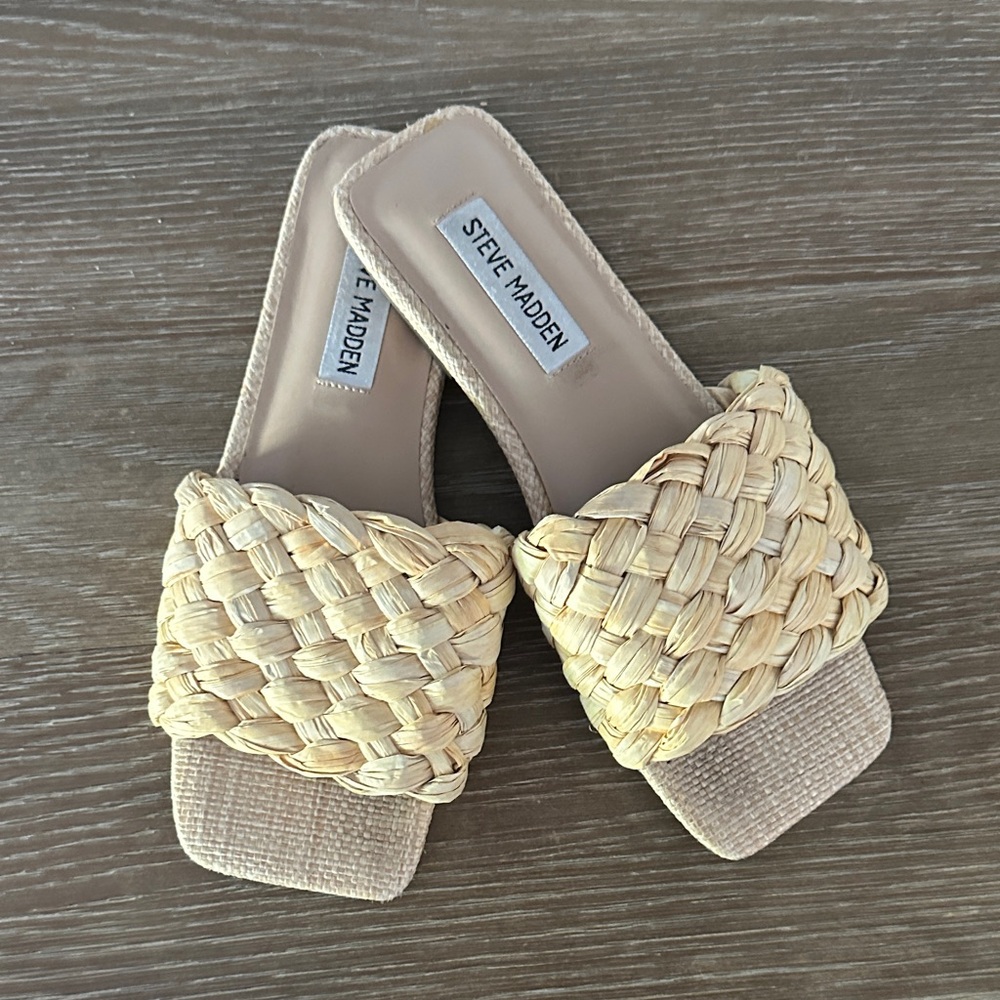 Steve Madden Beige Woven Slide Sandals